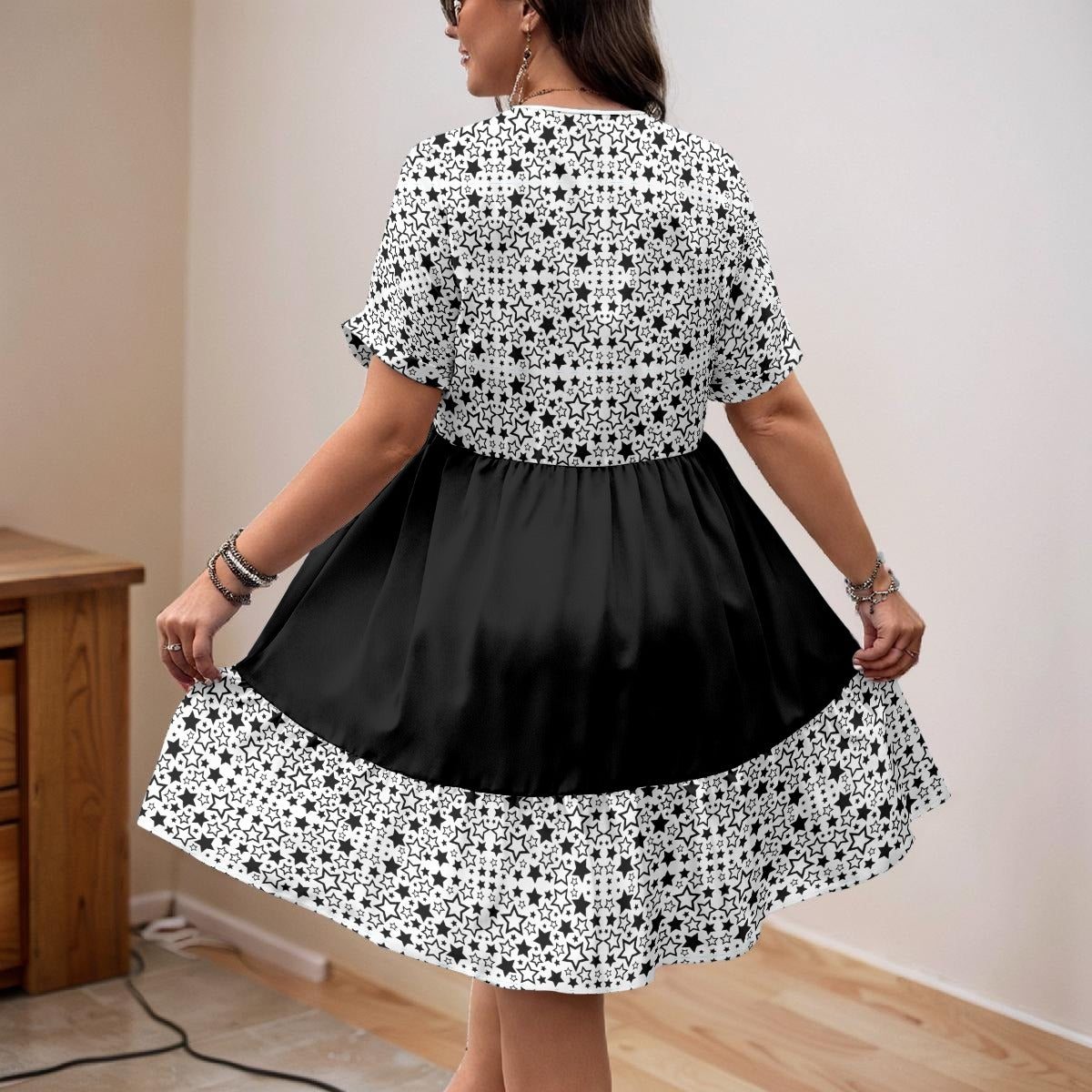 All-Over Print Women’s Floral V-Neck Short Sleeve Dress